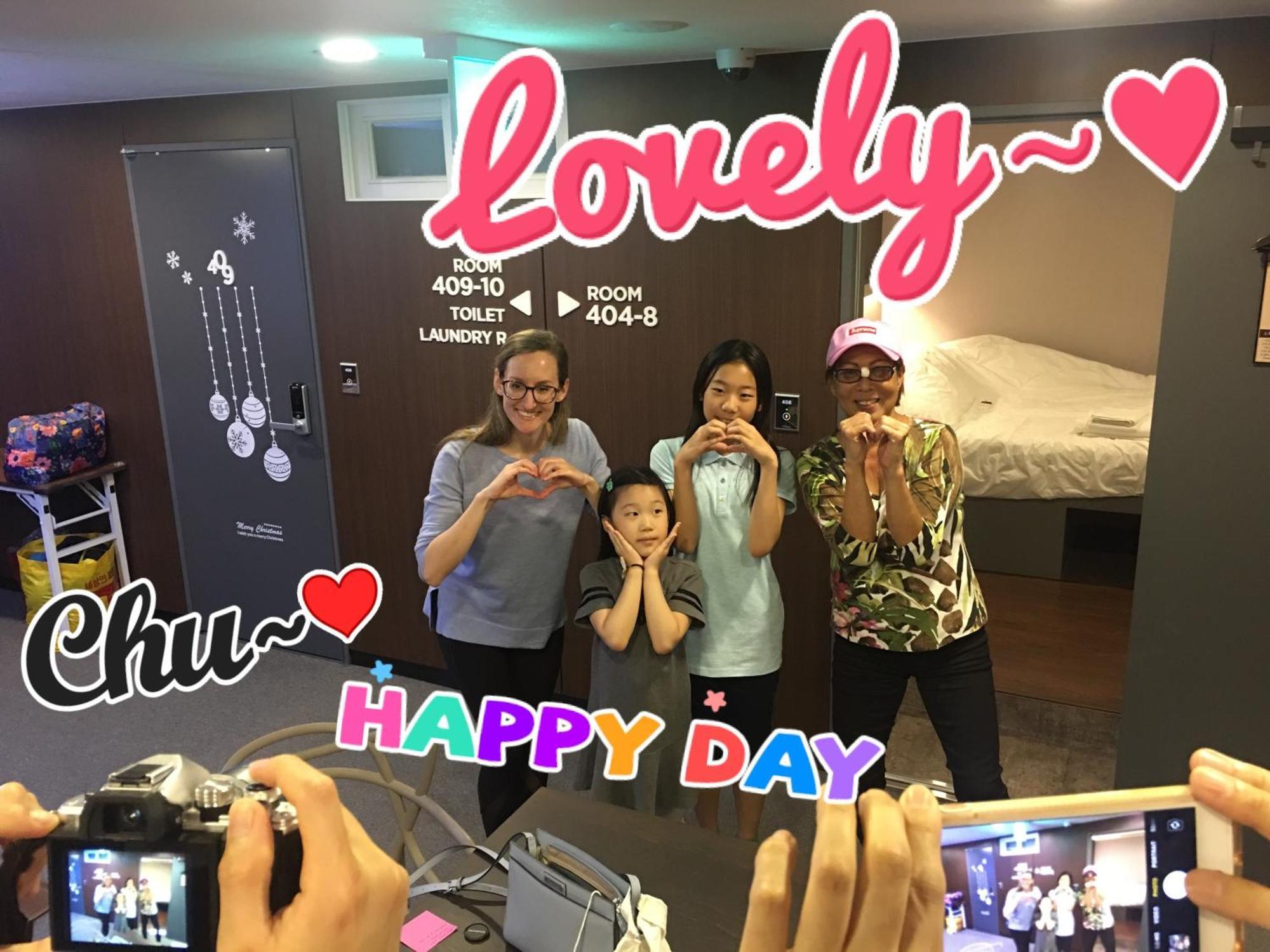 Philstay Myeongdong Station Сеул Экстерьер фото