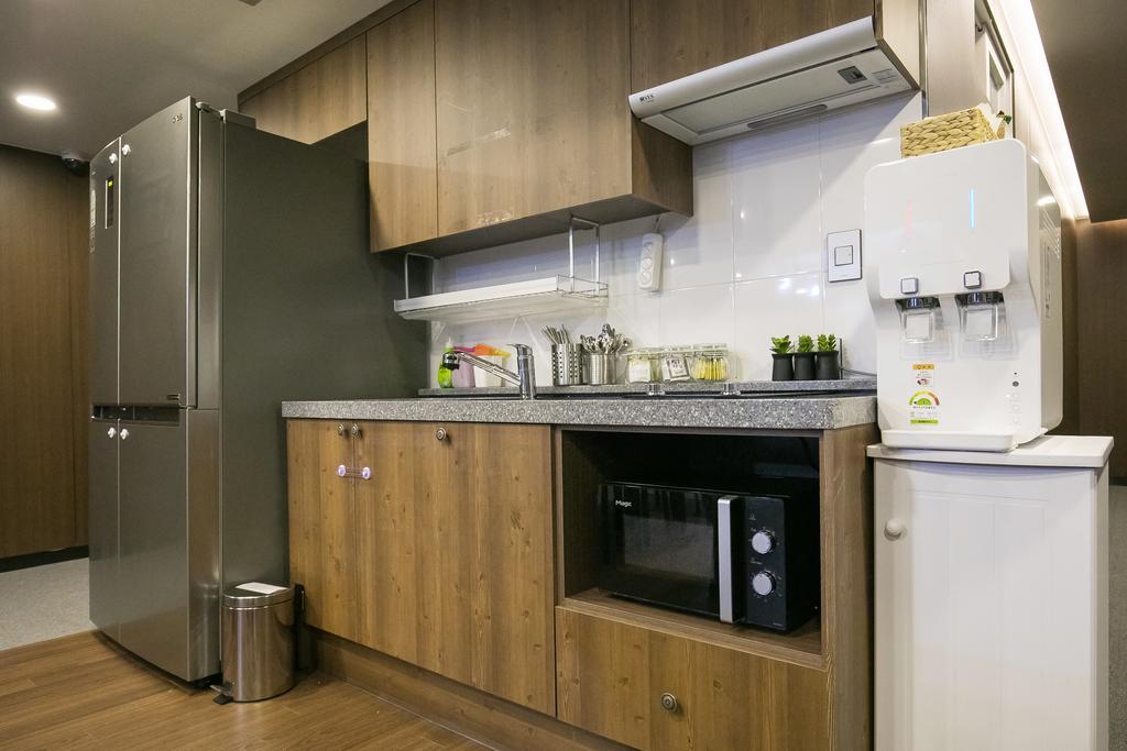 Philstay Myeongdong Station Сеул Экстерьер фото